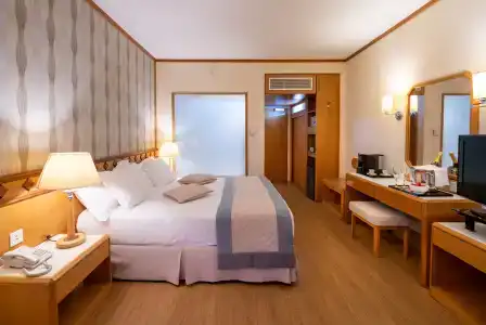 Constantinou Bros Pioneer Beach - 9
