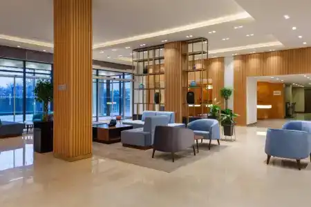 Courtyard by Marriott - 10