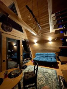 Gravity Home - 9