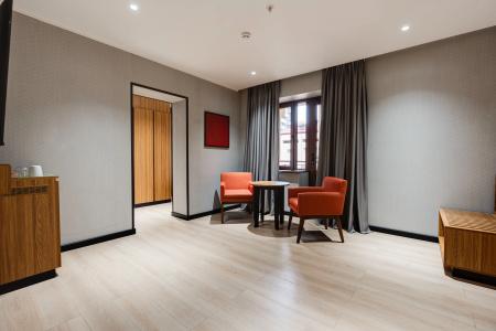 Ramada Encore by Wyndham - 45