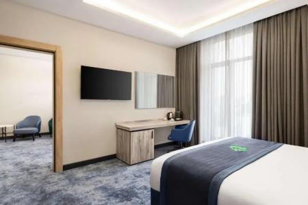 Wyndham Garden - 24