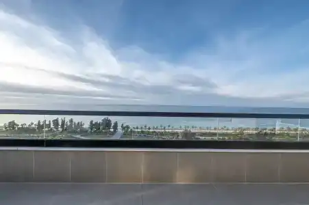 The Grandeur - 72