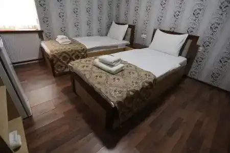 Hilton Plaza 777 - 30