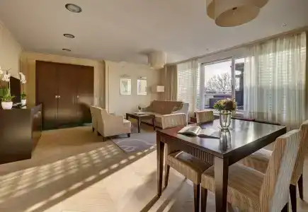 Aleksander Medical & Spa - 10