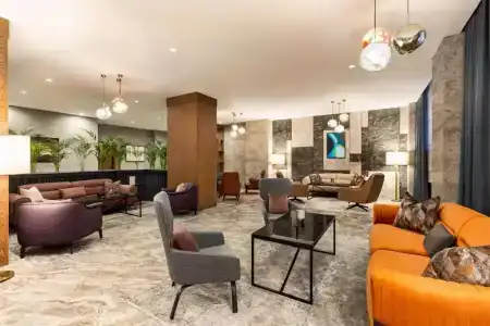 Wyndham Garden - 8