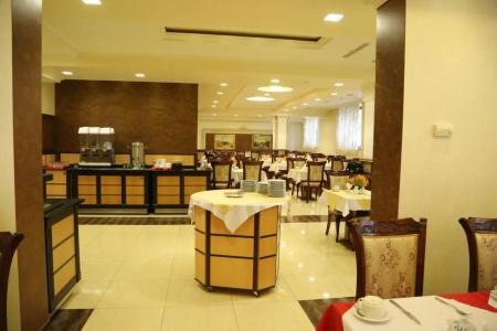 Royal Plaza - 9