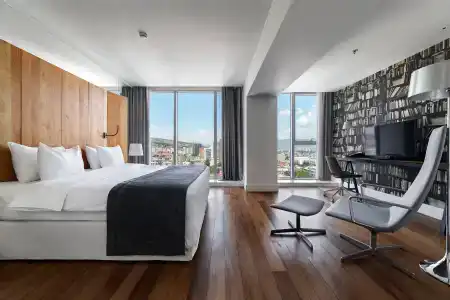 Holiday Inn Тбилиси - 17