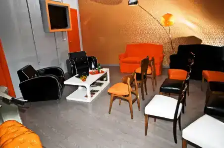 Orange - 23
