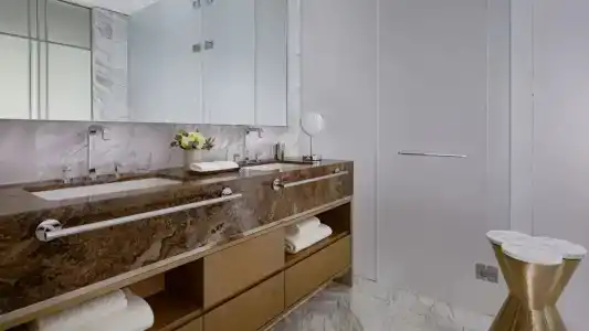 The Ritz-Carlton - 87