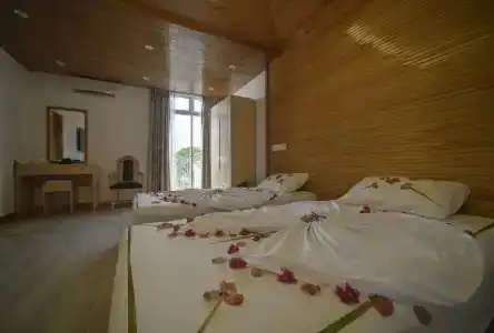 Perla Dhangethi - 7