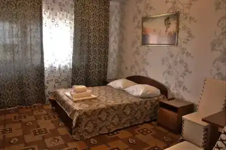 на Набережной - 23