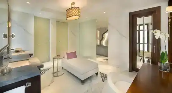 The Ritz-Carlton - 2