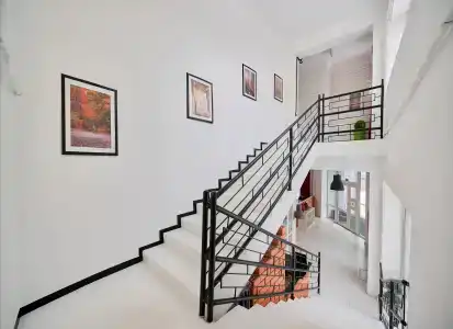 Hello Inn - 7