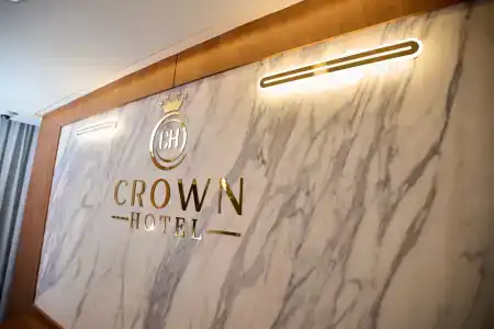 Crown - 9