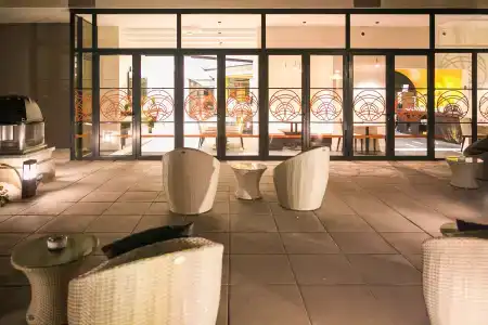 Best Western Hôtel Journel Saint-Laurent-du-Var - Nice Aéroport - 15