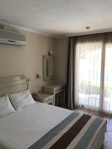 Costa Sariyaz - 72