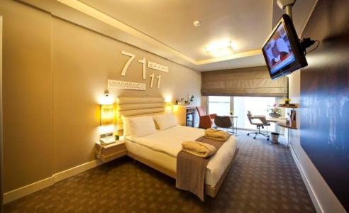 Ramada by Wyndham Istanbul Pera - 16
