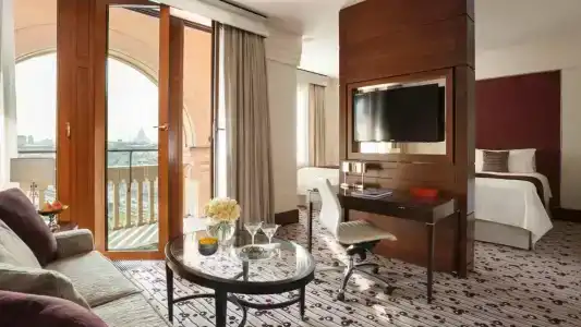 Four Seasons Hotel Moscow - 30
