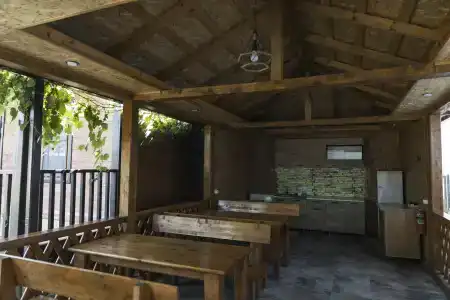 Пицундский дворик - 4
