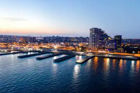 Radisson Blu Istanbul Ottomare - 12