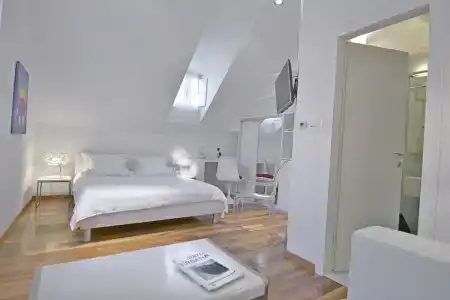 Divota Apartment - 121