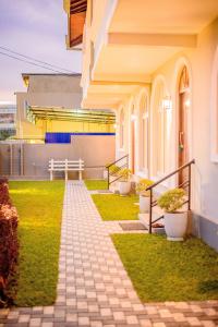 Shamaz Galle - 5
