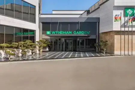 Wyndham Garden - 43