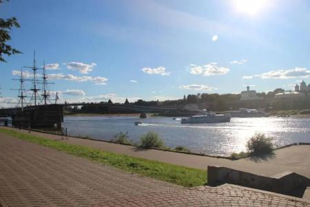 Любава на набережной - 13