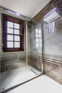 WOO Town Suites - 43