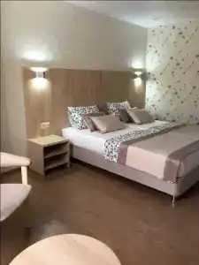 Три сезона - 6