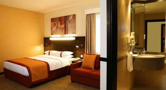 Holiday Inn Express Dubai Safa Park, an IHG - 4