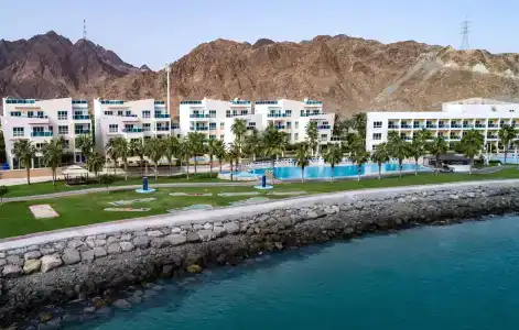 Radisson Blu Resort, Fujairah - 7