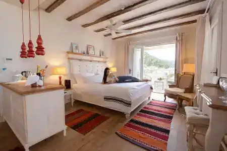 Unique-Boutique Class - Adults Only - 19