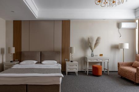 Renion Residence - 8
