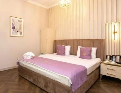 Caspian Pearl Boutique - 13