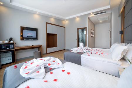 Center Hill Suites - 79