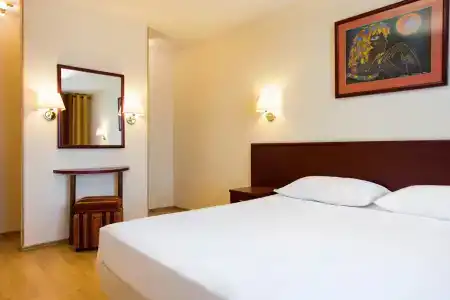 Murmansk Hotel - 124