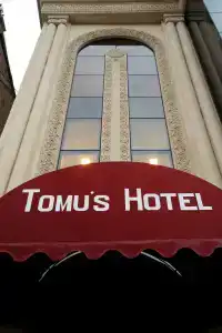 Tomu's - 1