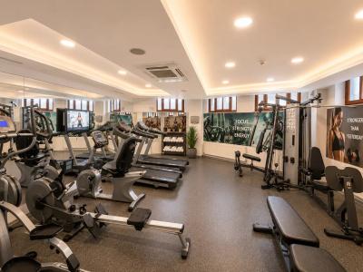Glk Premier The Home Suites & Spa - 19