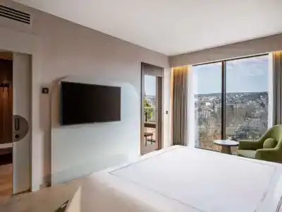 Swissôtel - 21