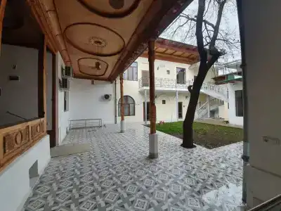 Chorsu Inn - 7