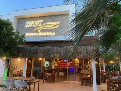 Zest Exclusive & Spa - 5