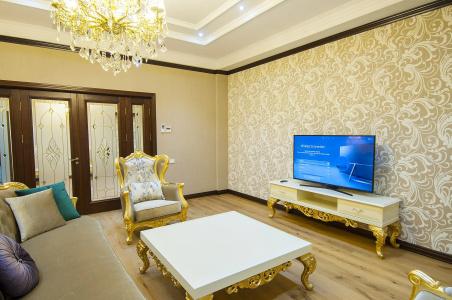 Royal Residence - 116