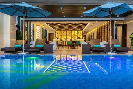 Maximilan Danang Beach - 37