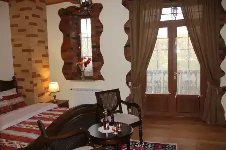 Garni HinYard - 66
