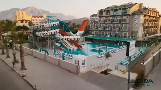 Lucida Beach - 51