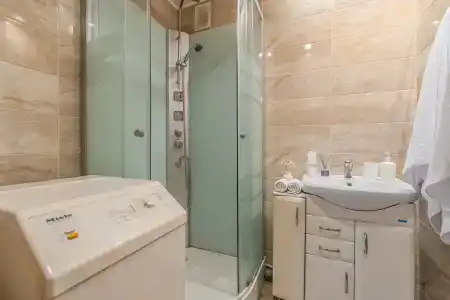 Шикарная двухкомнатная квартира в центре - 41