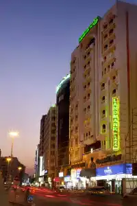 Landmark Plaza - 3