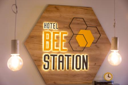 Bee Station - 0