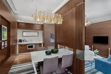 Four Points by Sheraton - 20